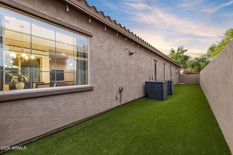 86-web-or-mls-260309-2445-W-Wildhorse-Dr