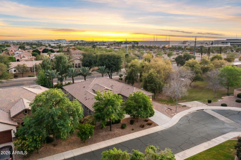 89-web-or-mls-260309-2445-W-Wildhorse-Dr