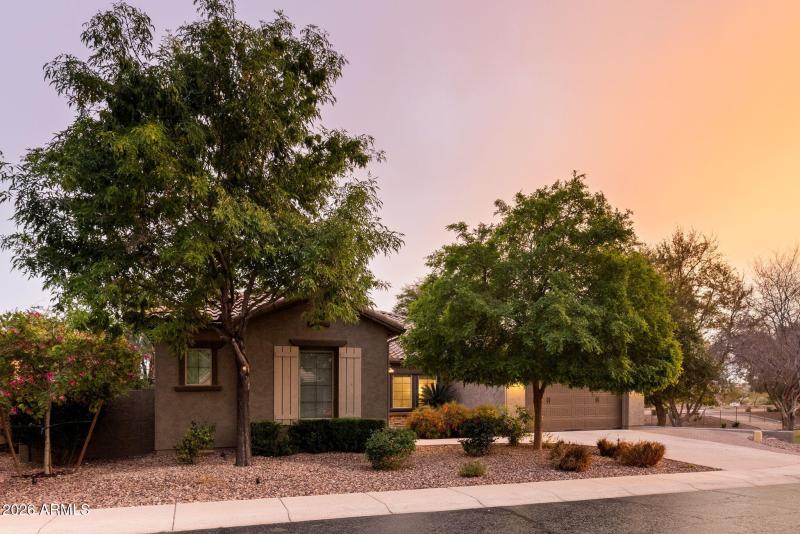 2-web-or-mls-260309-2445-W-Wildhorse-Dr-