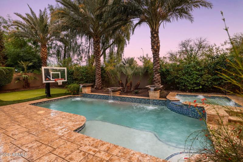 8-web-or-mls-260309-2445-W-Wildhorse-Dr-