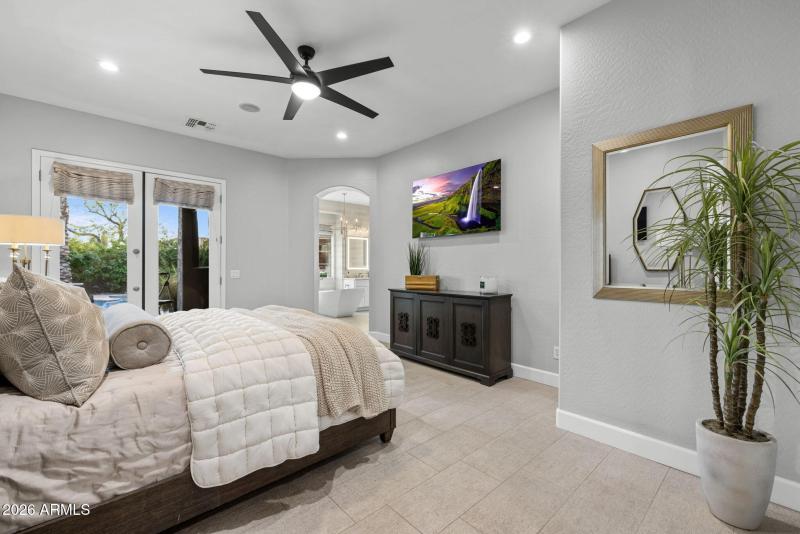 16-web-or-mls-260309-2445-W-Wildhorse-Dr