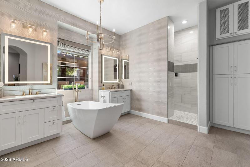 20-web-or-mls-260309-2445-W-Wildhorse-Dr