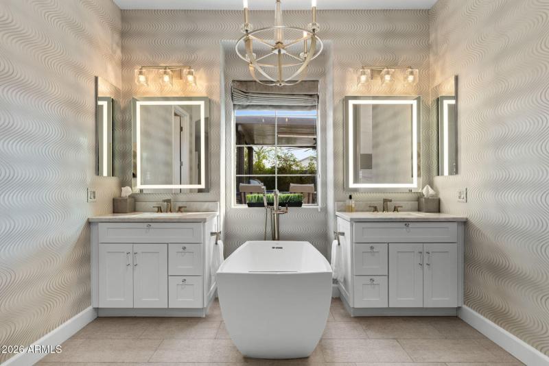 22-web-or-mls-260309-2445-W-Wildhorse-Dr