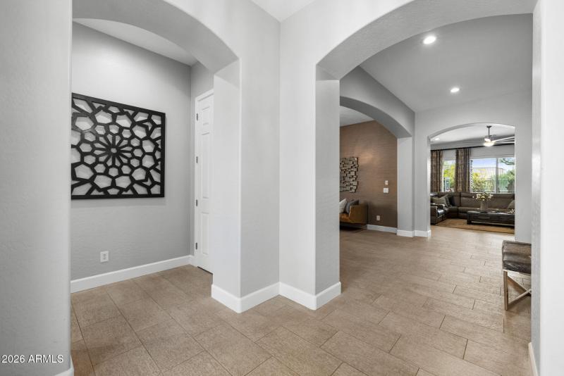 50-web-or-mls-260309-2445-W-Wildhorse-Dr