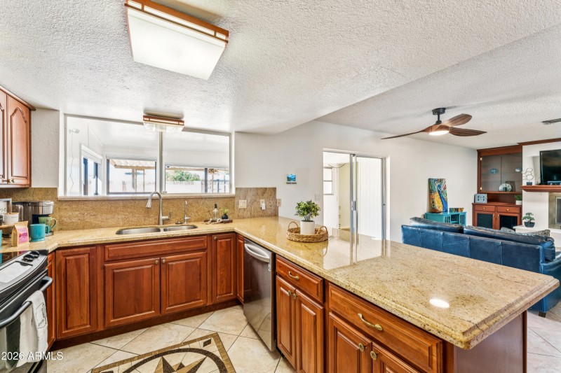 15-(1218 S Palo Verde Dr, Apache Junctio