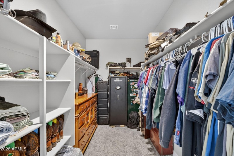 24-web-or-mls-21W Earll Dr