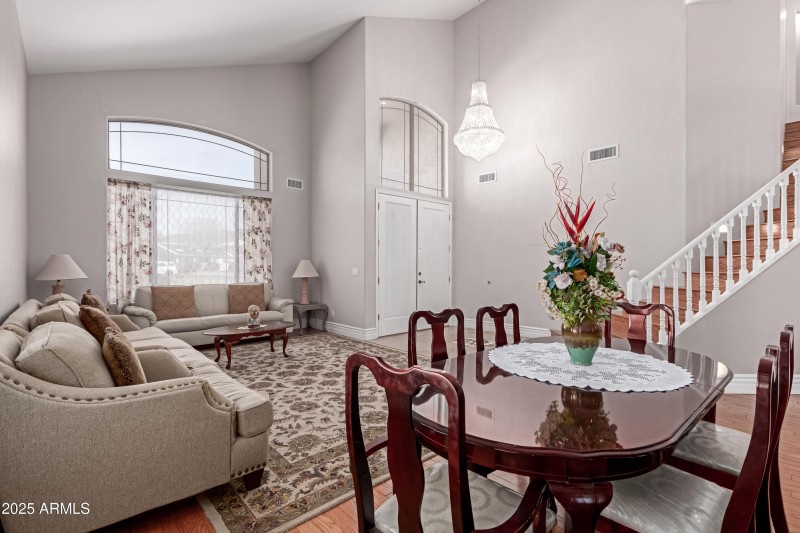 Living room & dining area