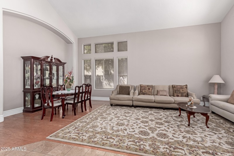 Living room & dining area