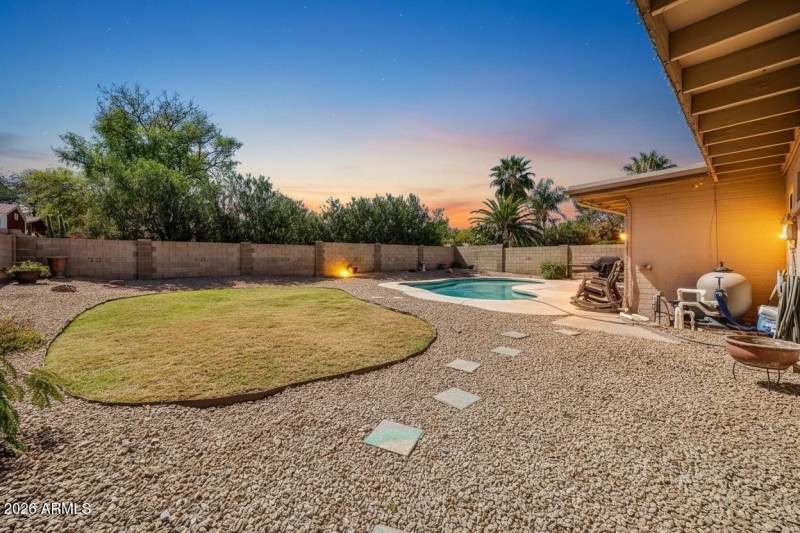 4143 E Beryl Ln Vt 2