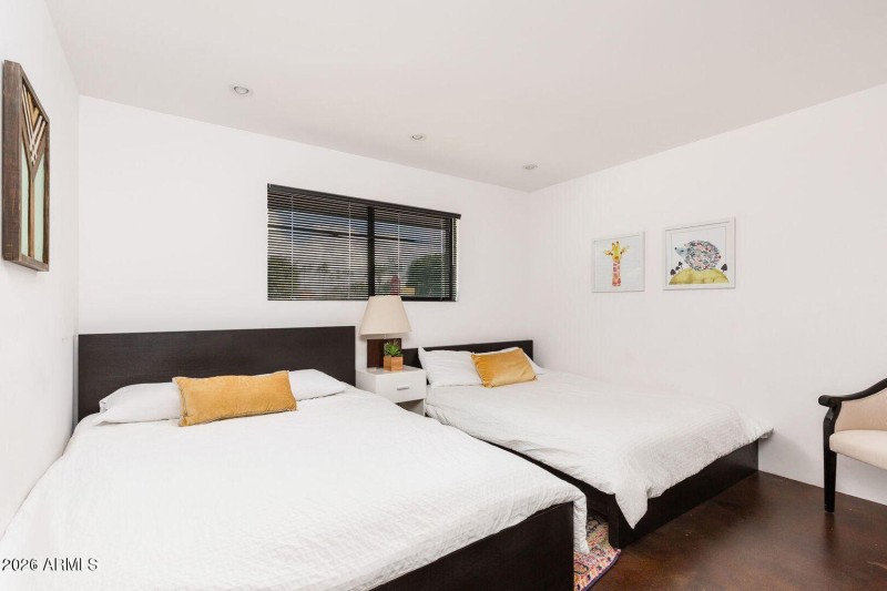 2nd Bedroom with 2 Queen Beds