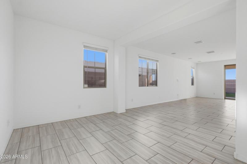 dining or flex space