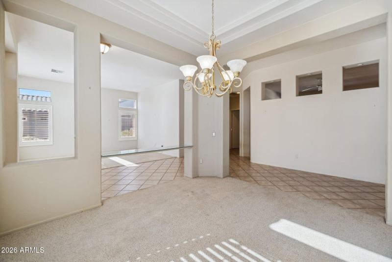 12-web-or-mls-22108-n-veterans-dr