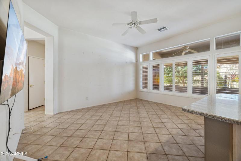 13-web-or-mls-22108-n-veterans-dr