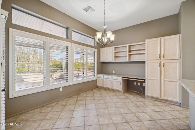 20-web-or-mls-22108-n-veterans-dr