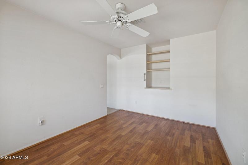 33-web-or-mls-22108-n-veterans-dr