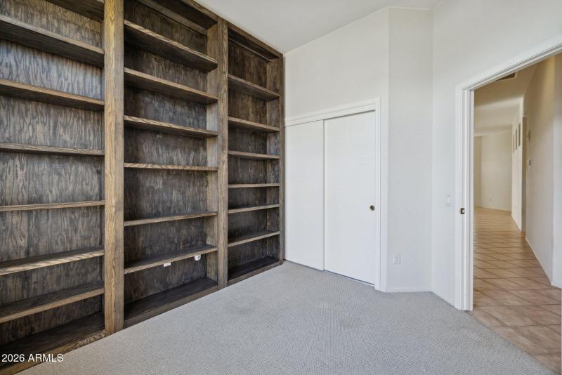 41-web-or-mls-22108-n-veterans-dr