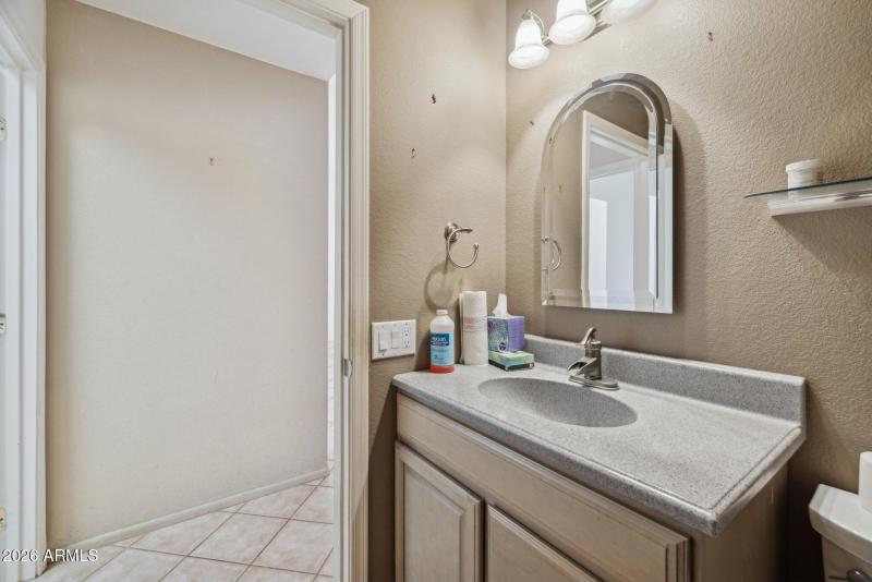 47-web-or-mls-22108-n-veterans-dr