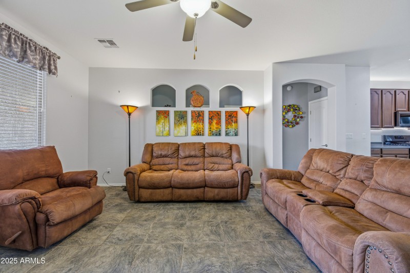 42448 W Almira Drive-22