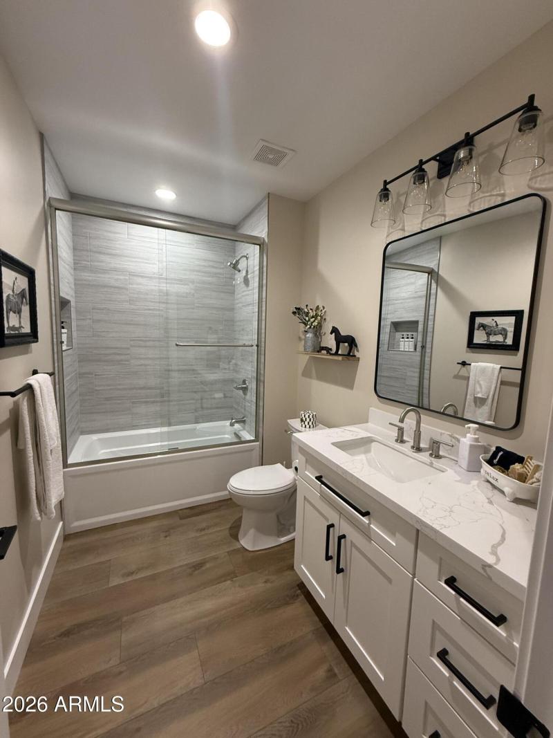 IMG_2352 General Bathroom