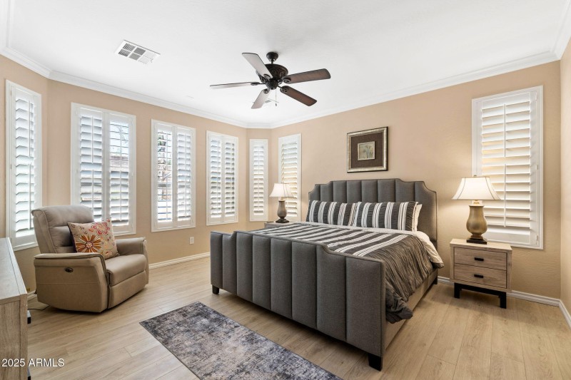 019_1732 E Vesper Trail