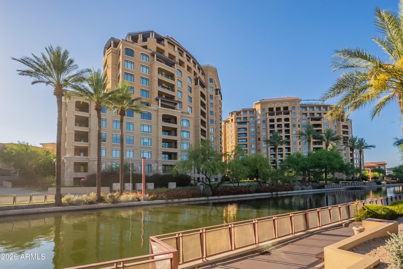 Waterfront Lifestyle