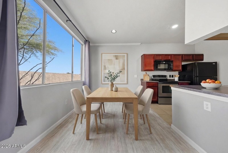 B (17) - virtually staged