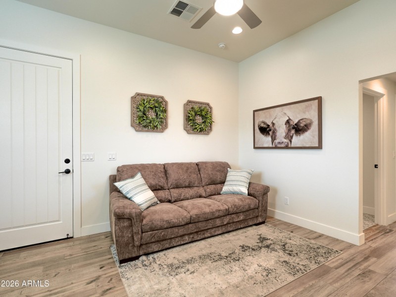 Casita 19908 E Marcus St