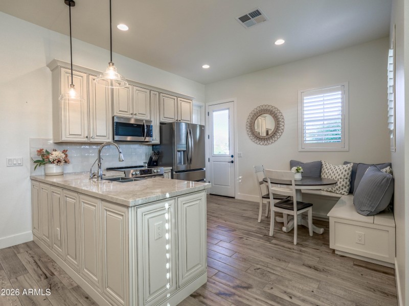 Casita 19908 E Marcus St