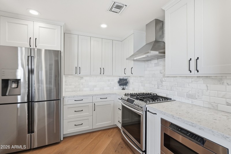 Fully renovated kitchen