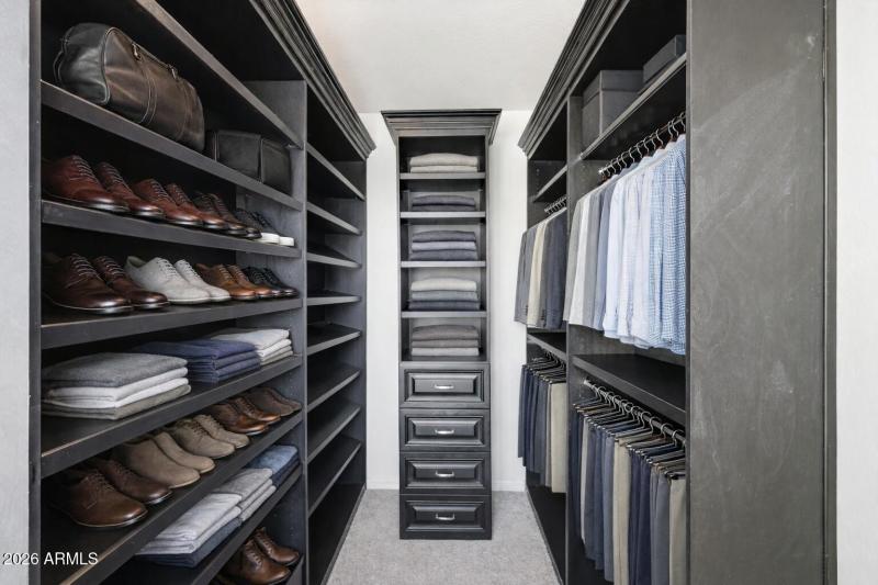 Dual Primary Closets