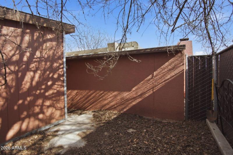 9840_Eighth_St_Mayer_AZ_86333_USA-Exteri