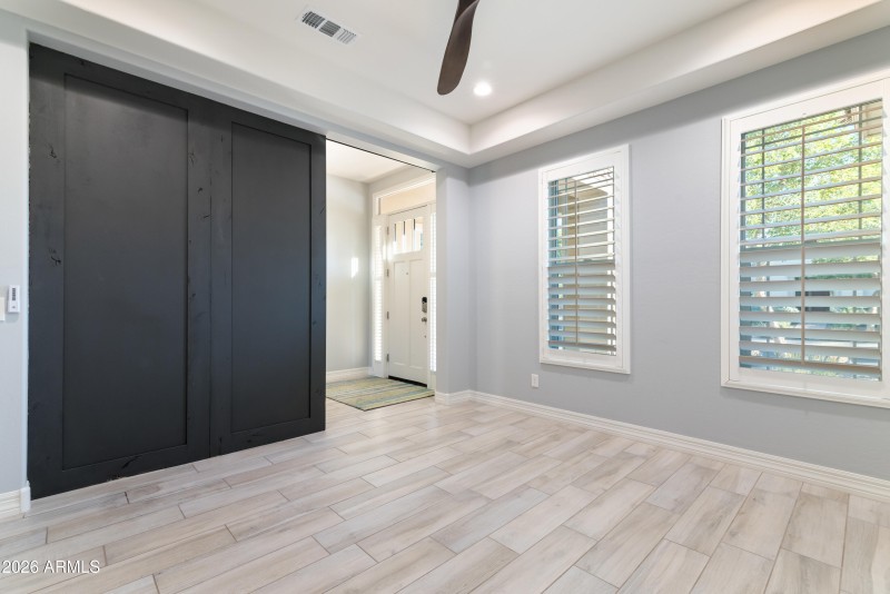 32_20942 w college drive-32