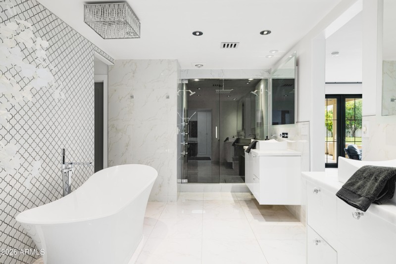 10011 E Windrose Dr, Scottsdale, AZ 8526