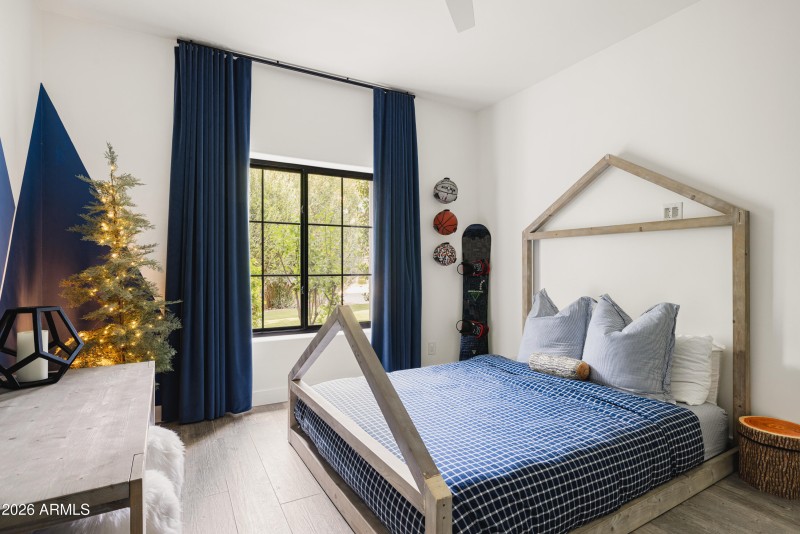 10011 E Windrose Dr, Scottsdale, AZ 8526