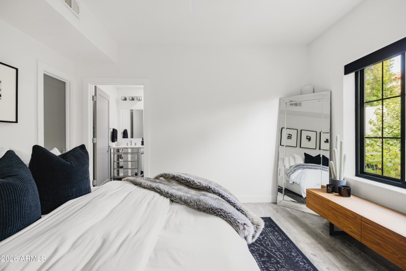 10011 E Windrose Dr, Scottsdale, AZ 8526