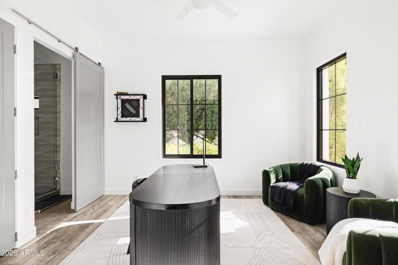 10011 E Windrose Dr, Scottsdale, AZ 8526