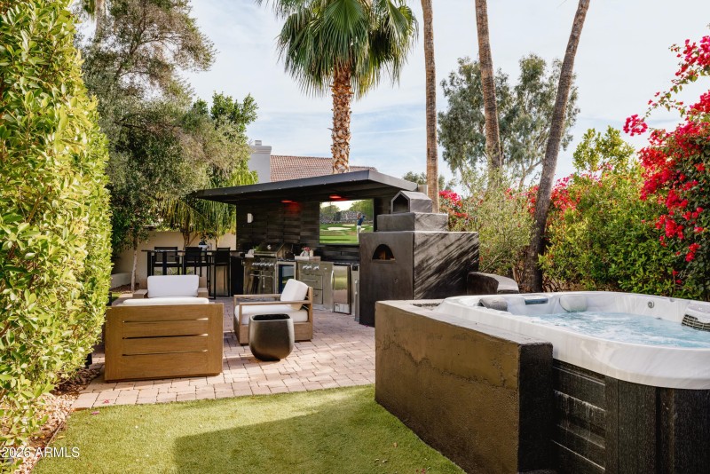 10011 E Windrose Dr, Scottsdale, AZ 8526