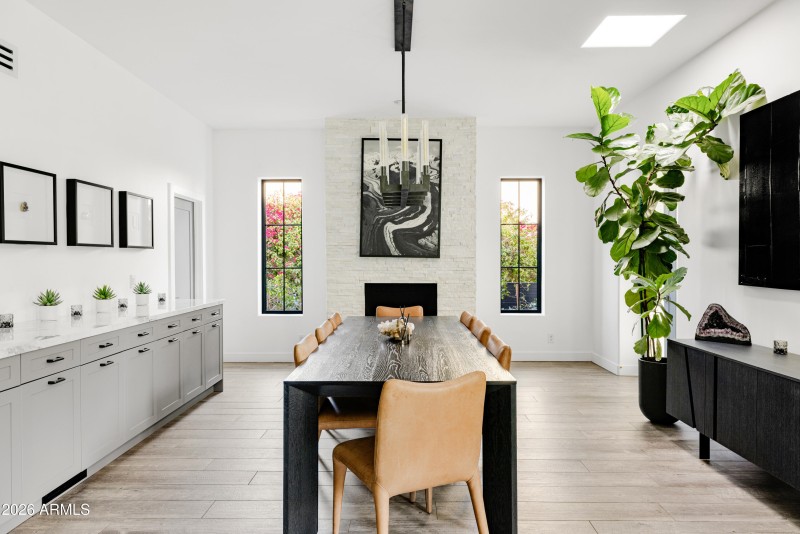 10011 E Windrose Dr, Scottsdale, AZ 8526