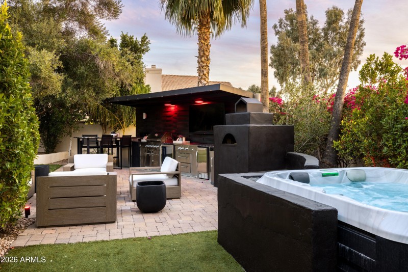 10011 E Windrose Dr, Scottsdale, AZ 8526