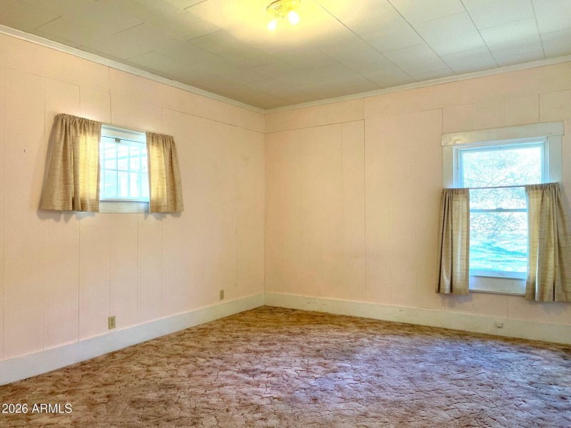 Large Bedroom 2
