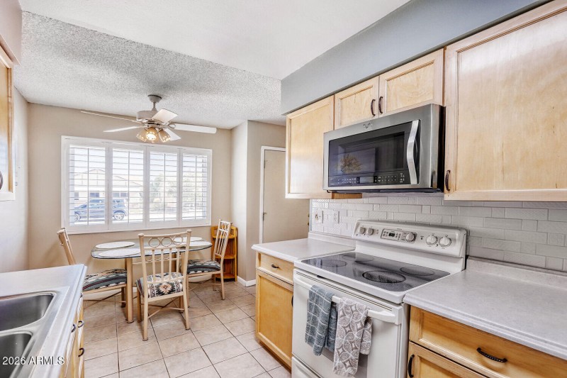 10110 N 97th Dr APT A - Web Quality - 00