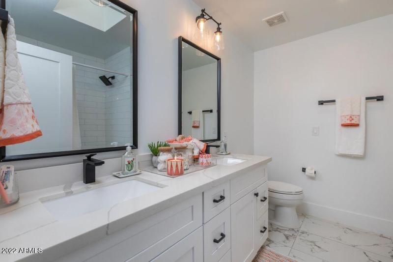 20200407223714508498000000-o