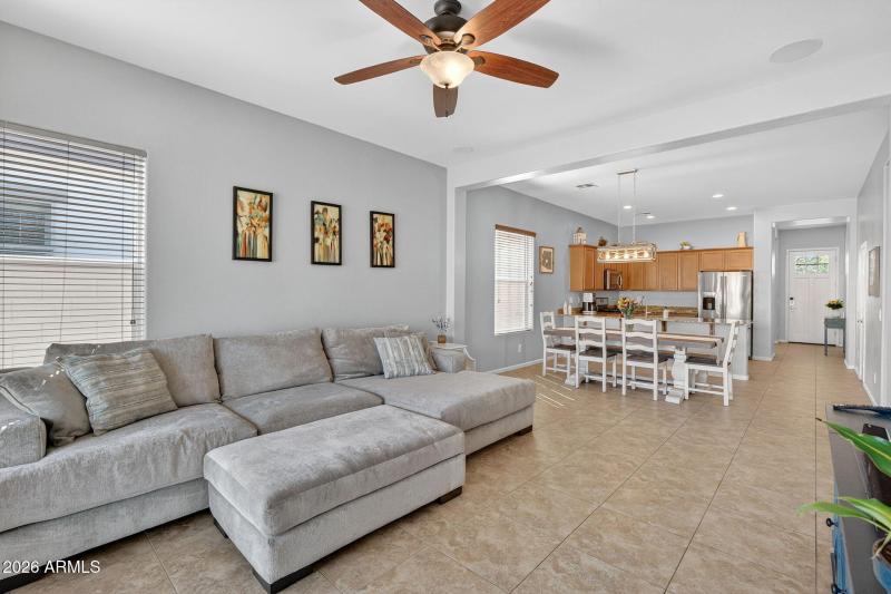 13-web-or-mls-56W Nelson Pl