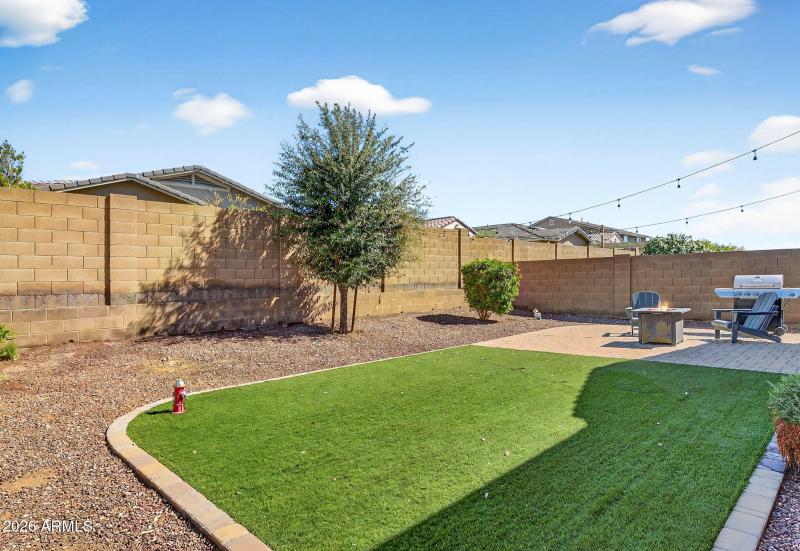 37-web-or-mls-68W Nelson Pl