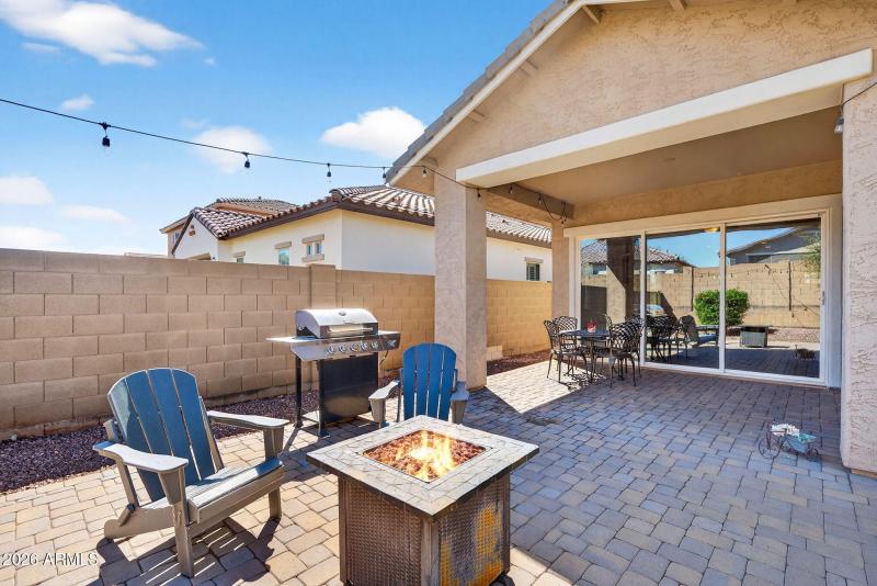 39-web-or-mls-70W Nelson Pl