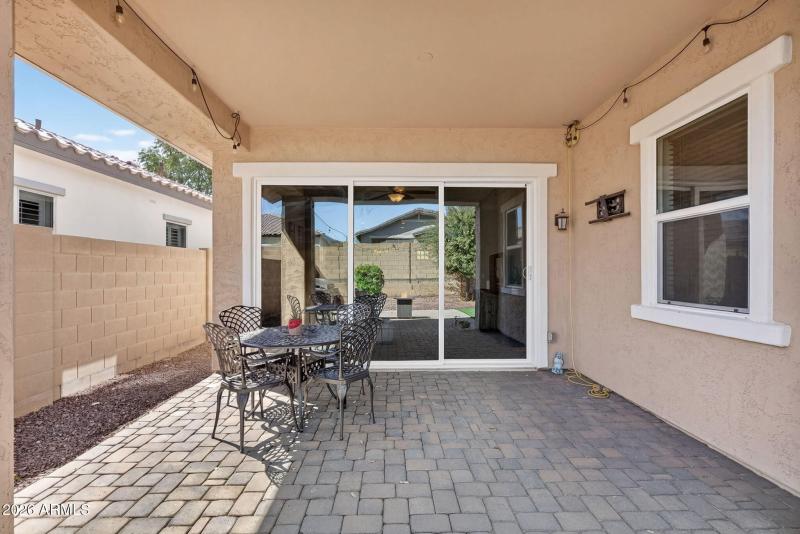 40-web-or-mls-71W Nelson Pl (2)