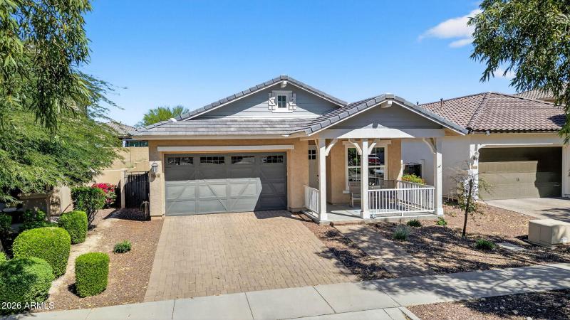 42-web-or-mls-02W Nelson Pl