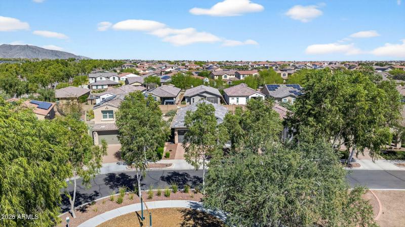 44-web-or-mls-04W Nelson Pl