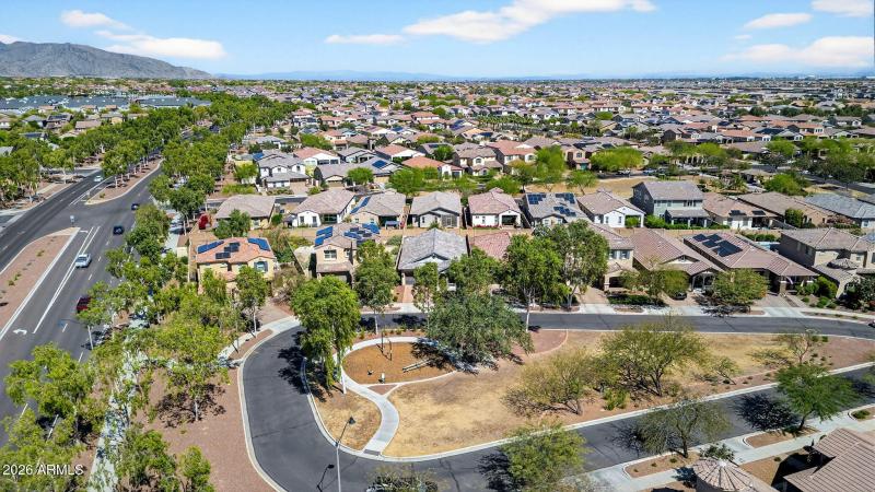 47-web-or-mls-08W Nelson Pl