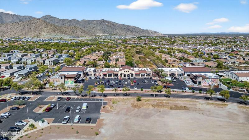 74-web-or-mls-28W Nelson Pl